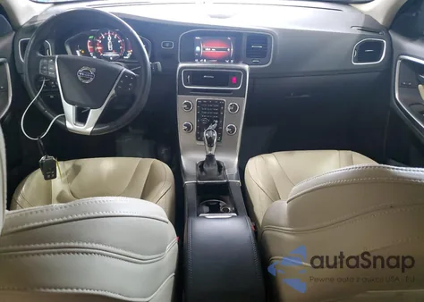 2017 Volvo S60 Platinum из США, поврежденный, VIN LYV402TMXHB153544